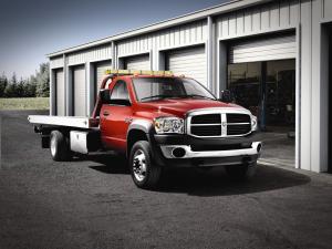 Dodge Ram 5500 Regular Cab Tow Truck 2007 года